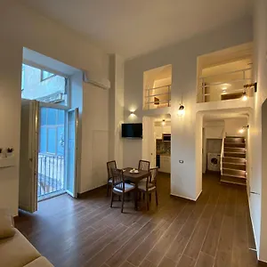 Silvi's House Apartment
